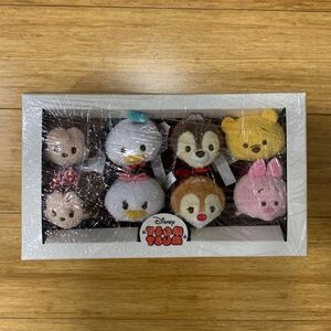 NEW Disney Mickey Mouse and Friends Valentine Candy Box Tsum Tsum Plush Set